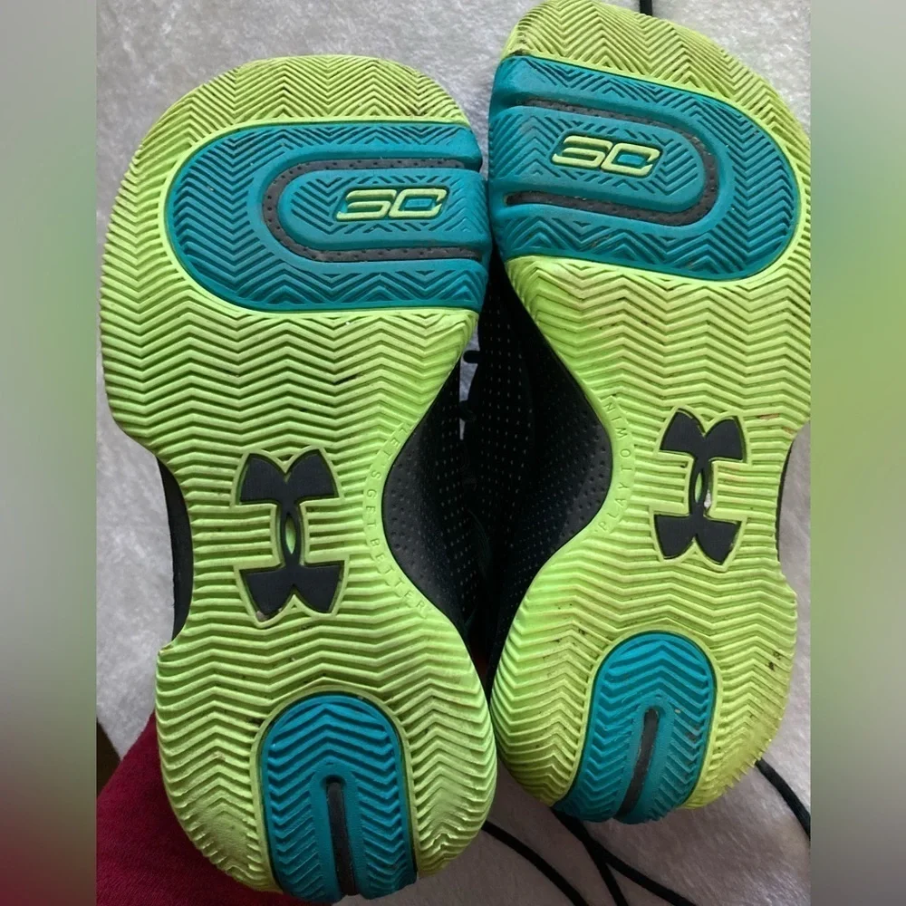 Under Armour Youth 3Zero Multicolor Sneaker Tennis Shoes Size 5Y